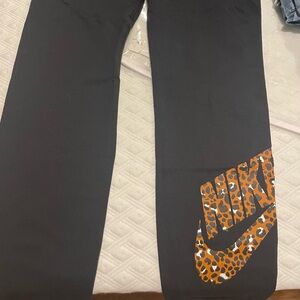 Nike Leggings. Size M. Leopard Nike Logo.